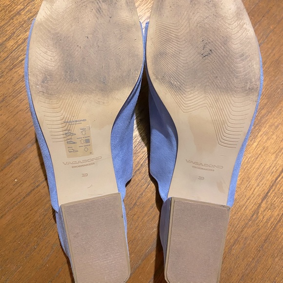 Vagabond suede slides in size 9. Hardly worn! Perfect summer shoe. - Picture 4 of 6